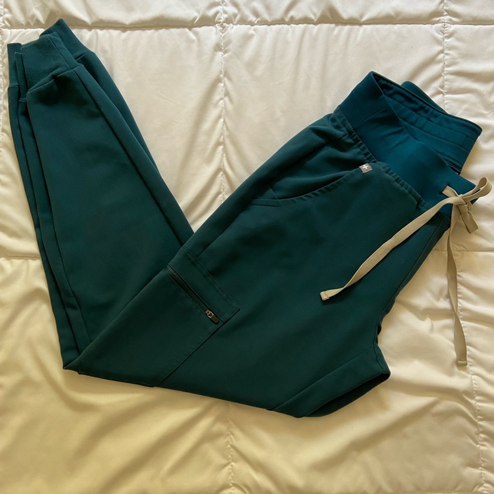 Carribean blue top and jogger set xs